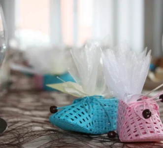Baptême de bébé : comment réaliser une décoration de table inoubliable