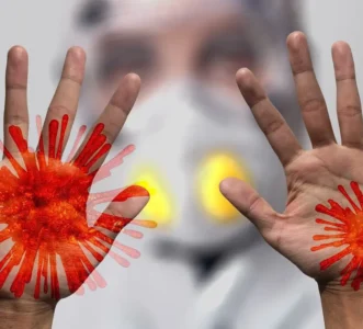 Coronavirus : comment expliquer la transmission du virus à un enfant avec du poivre et du savon